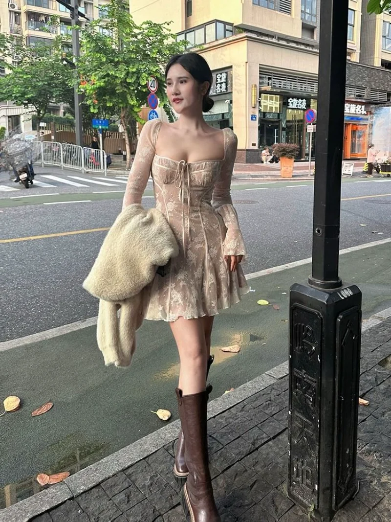 

Pure Wind Long Sleeve Lace Dress Summer French Gentle Square Neck Trumpet Sleeves Concealed Waist Design A-line Dresses