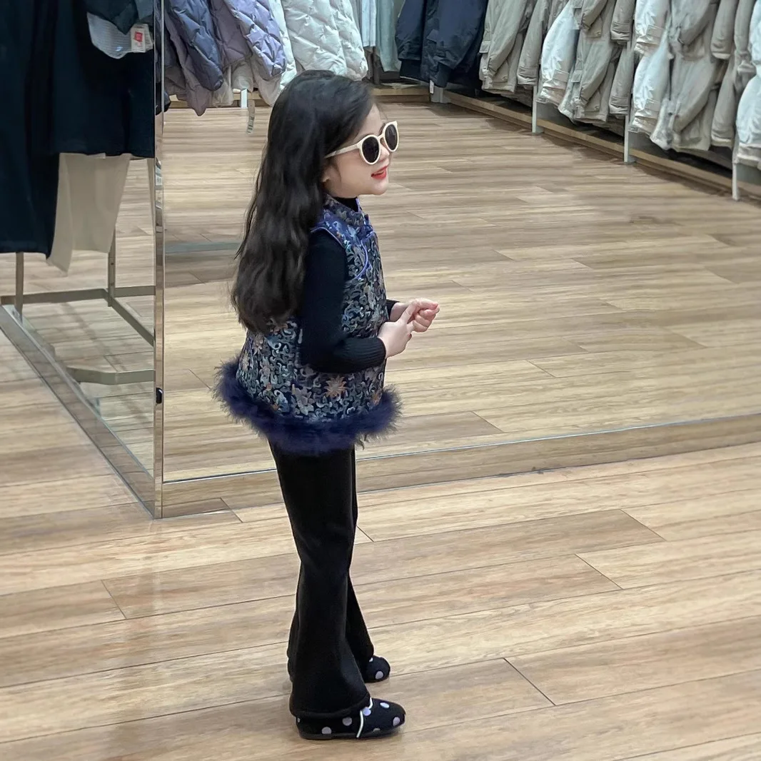 2025 Chinese New Style Baby Girl New Year Suit Blue Flower Picture Vest Fashion and Keep Warm Black Base Shirt Kids Suit