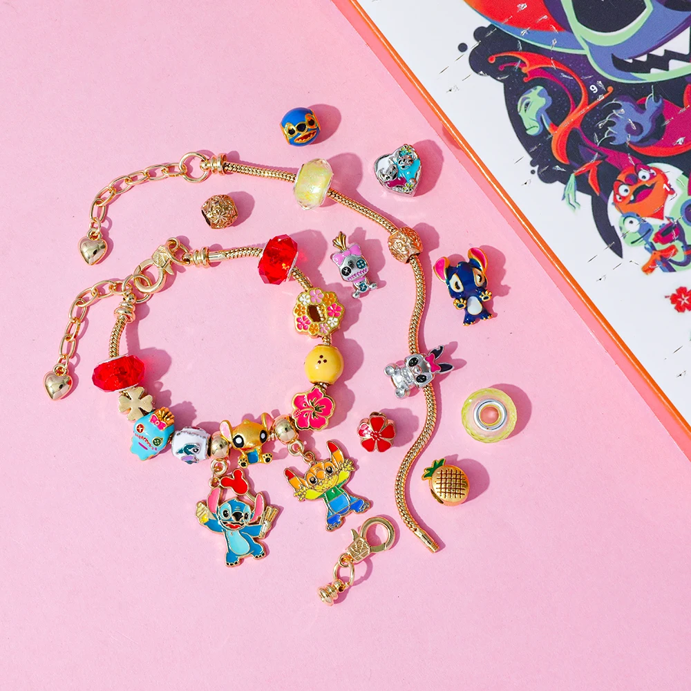 Disney Lilo & Stitch-abalorio de dibujos animados, caja ciega, accesorios colgantes DIY, regalos de tendencia navideña para amigos ﻿