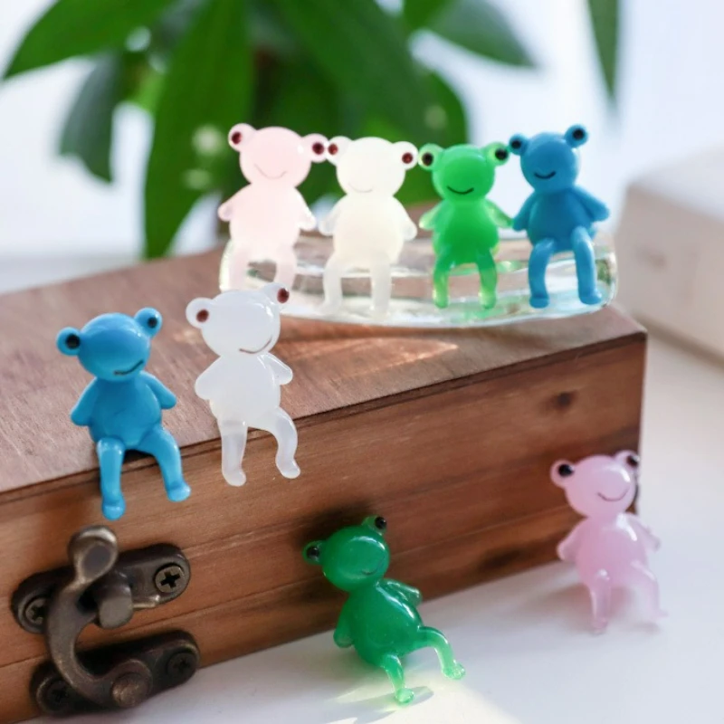 

Japanese Cute Mini Glass Frog Statue Cartoon Animal DIY Accessories Miniature Figurines Fairy HomeGarden Decoration Ornament