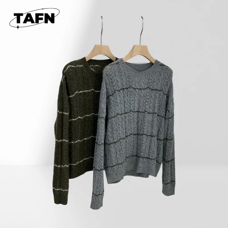

Trendy Patterned Knit Sweater for women, Perfect for Casual Outings Breathable Cashmere Knit SweaterWomen, Great Layering AI0901