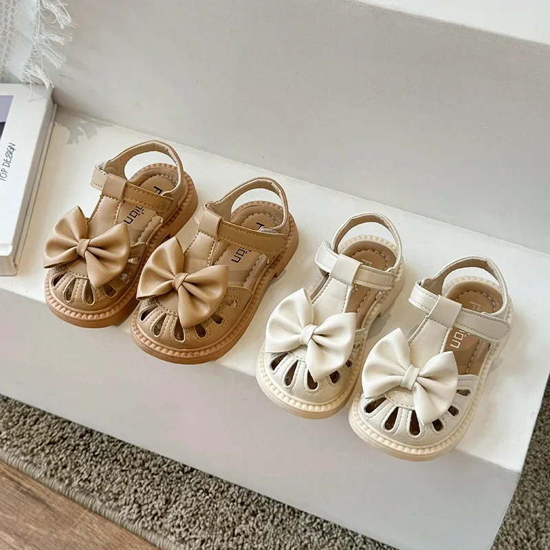 

Little Girl's Sandals Hollow-out Bowknot Khaki Beige Cute Kids Sliders Hook-loop Cover Toe T-strap Stylish Children Shoes 23-36