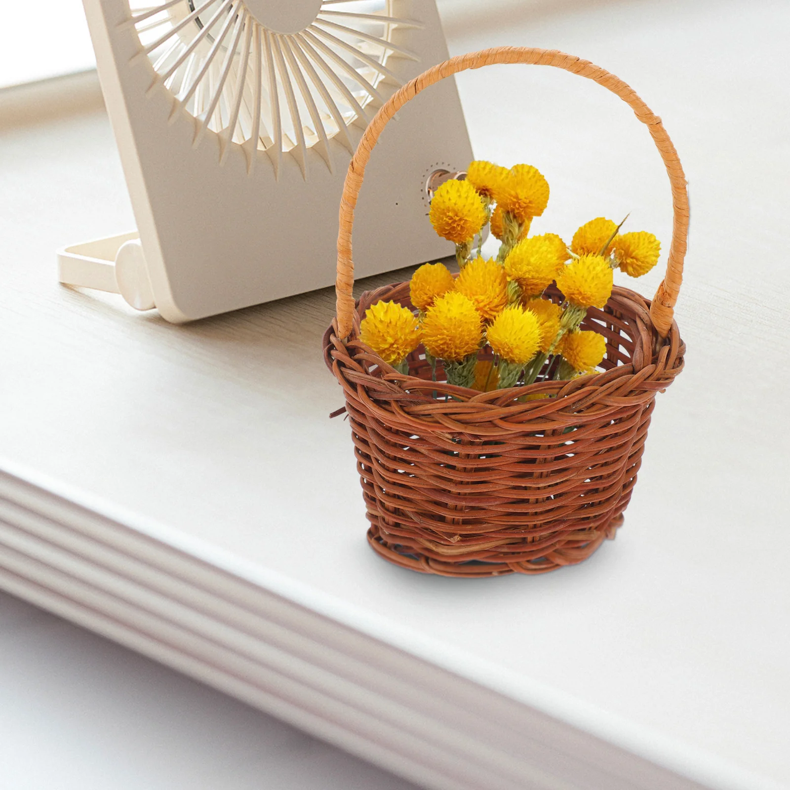 

2 Pcs Woven Hand Flower Storage for Petals Hair Clips Decorative Adorn Model Woven Mini Basket Mini Decorative Basket