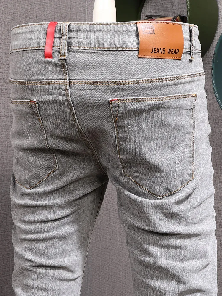 

Весенне-летние тонкие корейские серые облегающие брюки с маленькими штанинами, повседневные универсальные уличные джинсы в стиле ретро, мужские джинсы 2025 года, новинка