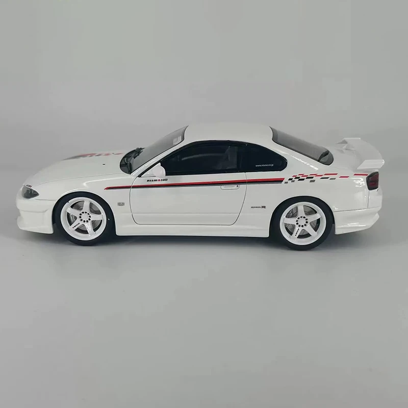 1:18 Scale S15 NISSAN SILVIA NISMO Resin Car Model Collection Souvenir Display Ornaments Vehicle Toy