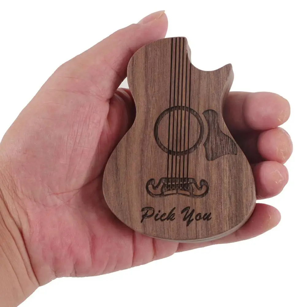 Wooden Collector Engraved Guitar Pick Box 3Pcs Classical Triangle Guitar Picks for Present Music Instrument Guitar Bass