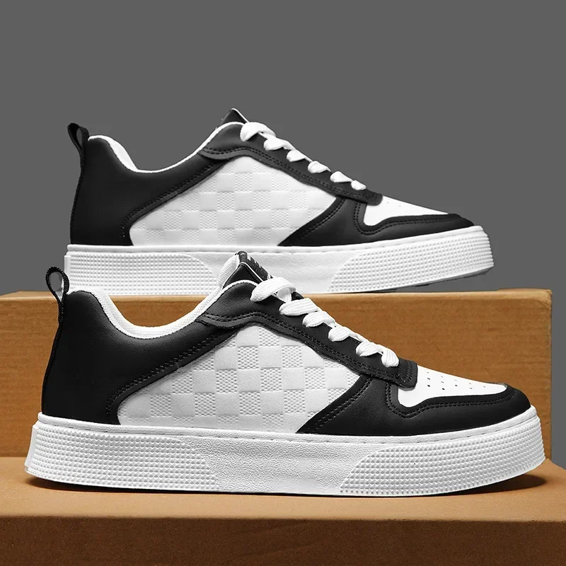 Scarpe vulcanizzate da uomo nuove scarpe casual con fondo piatto stile britannico moda 2024 sneakers casual da uomo comode e antiscivolo di lusso