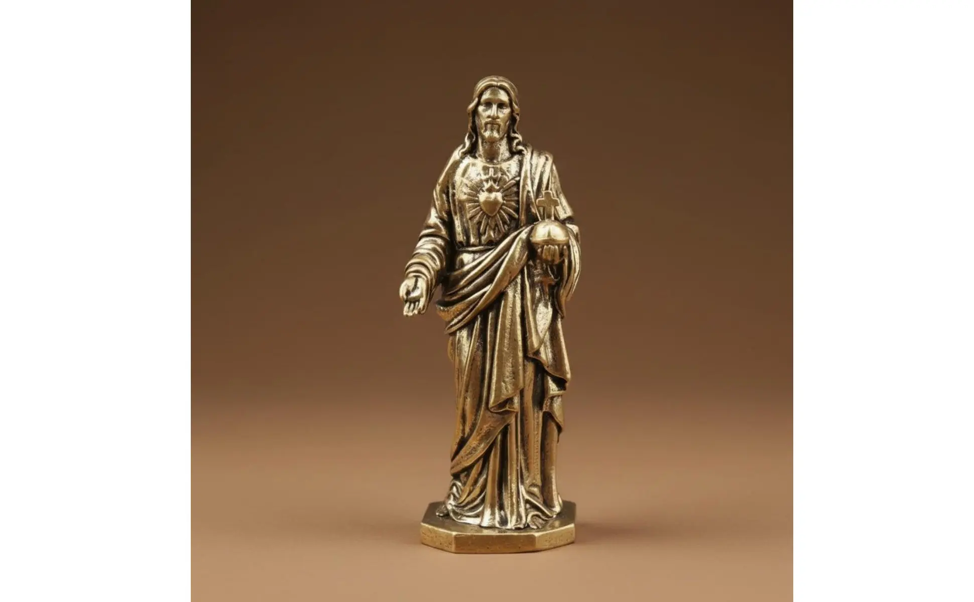 Brass Jesus Figurine Desktop Decoration Sacred Heart of Jesus Statue Miniature Christian Sculpture Handmade Look for Christians