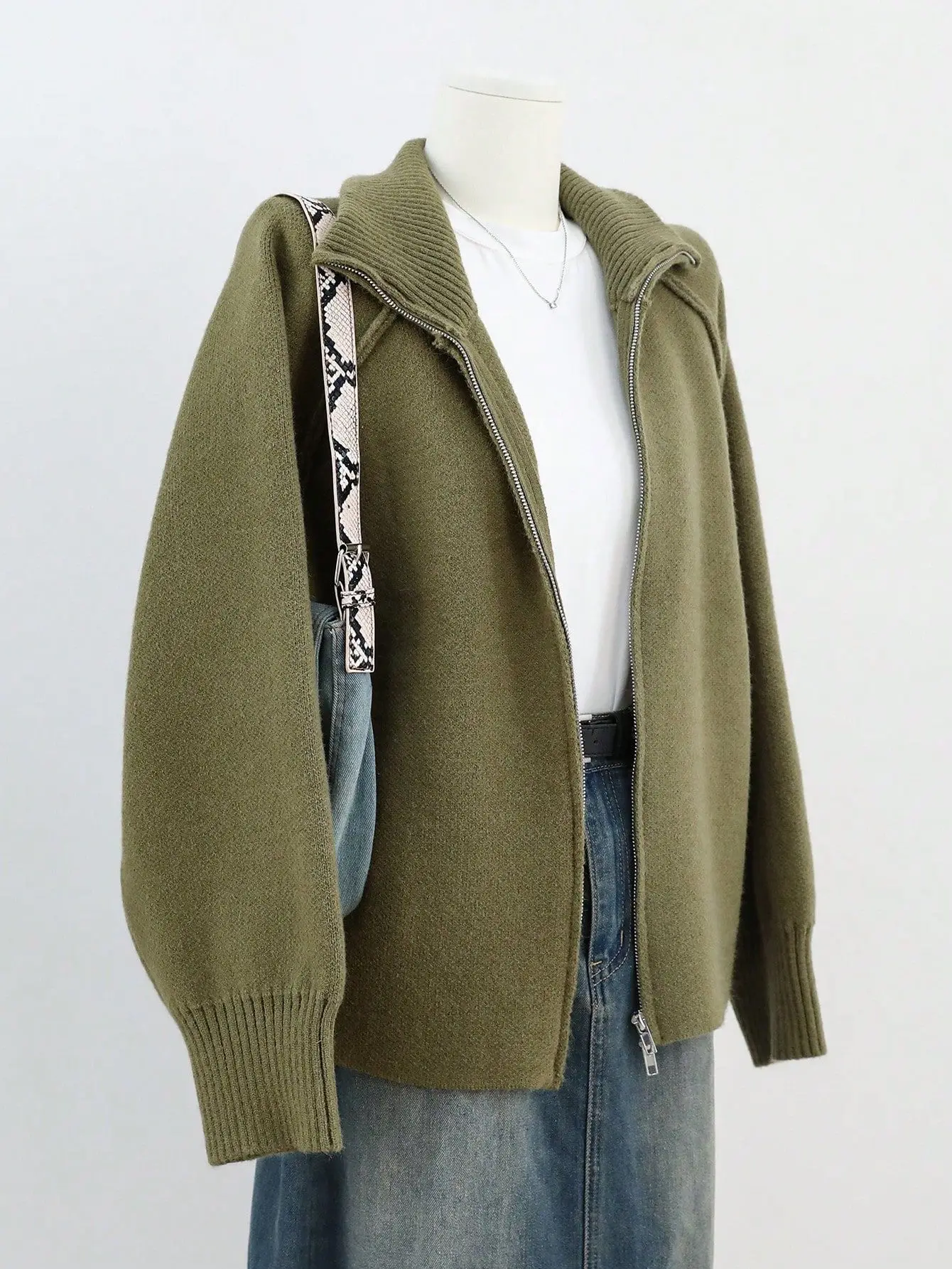

Lazy Style Sweater For Women's 2025 Autumn Winter New Korean Solid Stand Collar Zipper Knitted Cardigan Top Long Sleeve Jacket