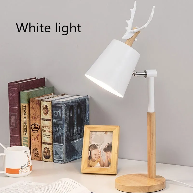 Deer Solid Wood Table Lamps Nordic Modern Led Stand Lights Antler Desk Lamp Bedroom Study Reading Home Lighting for Living Room