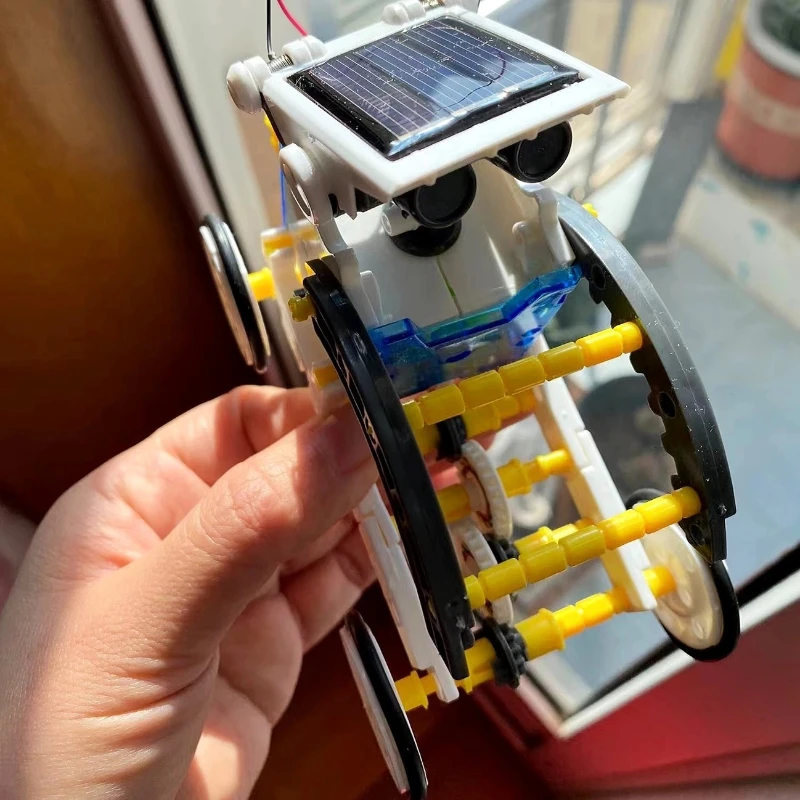 Brinquedo robô solar 13 em 1, montagem DIY com múltiplas transformações. Combina de aprendizagem científica com diversão prática - presente STEM ideal