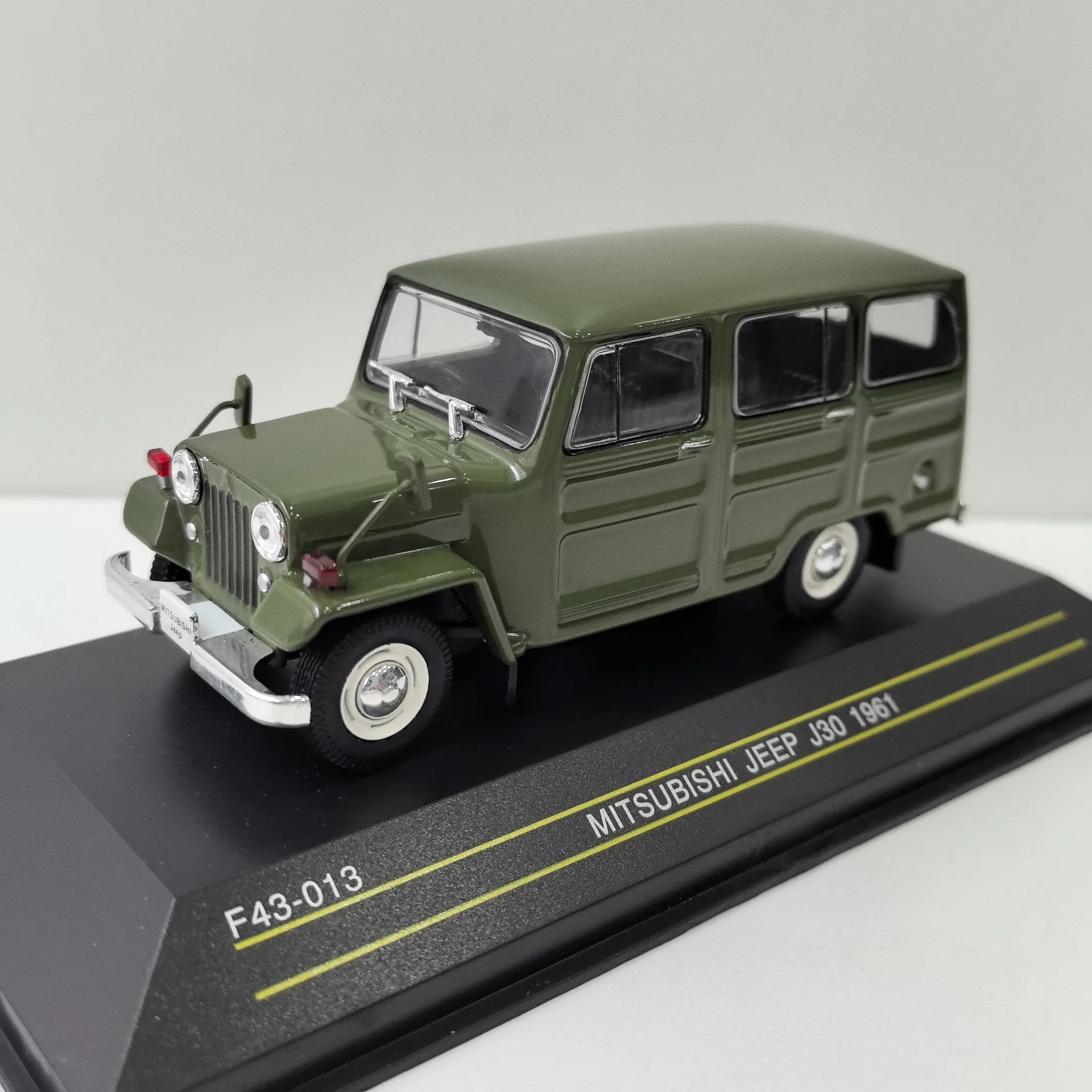 

Diecast FIRST 1/43 Scale MITSUBISHI JEEP J30 1961 Mitsubishi Motor Alloy Car Model Collectible Toy Gift Souvenir Display