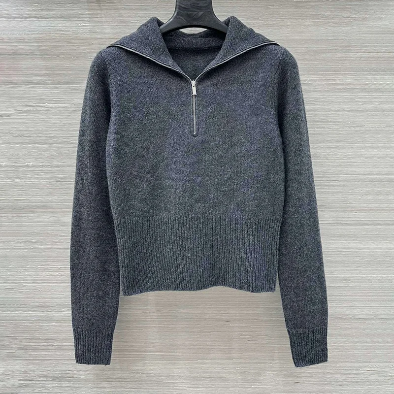 

High-quality women's sweater with a double collar and a shawl-like design is soft and comfortable pullover 25919112