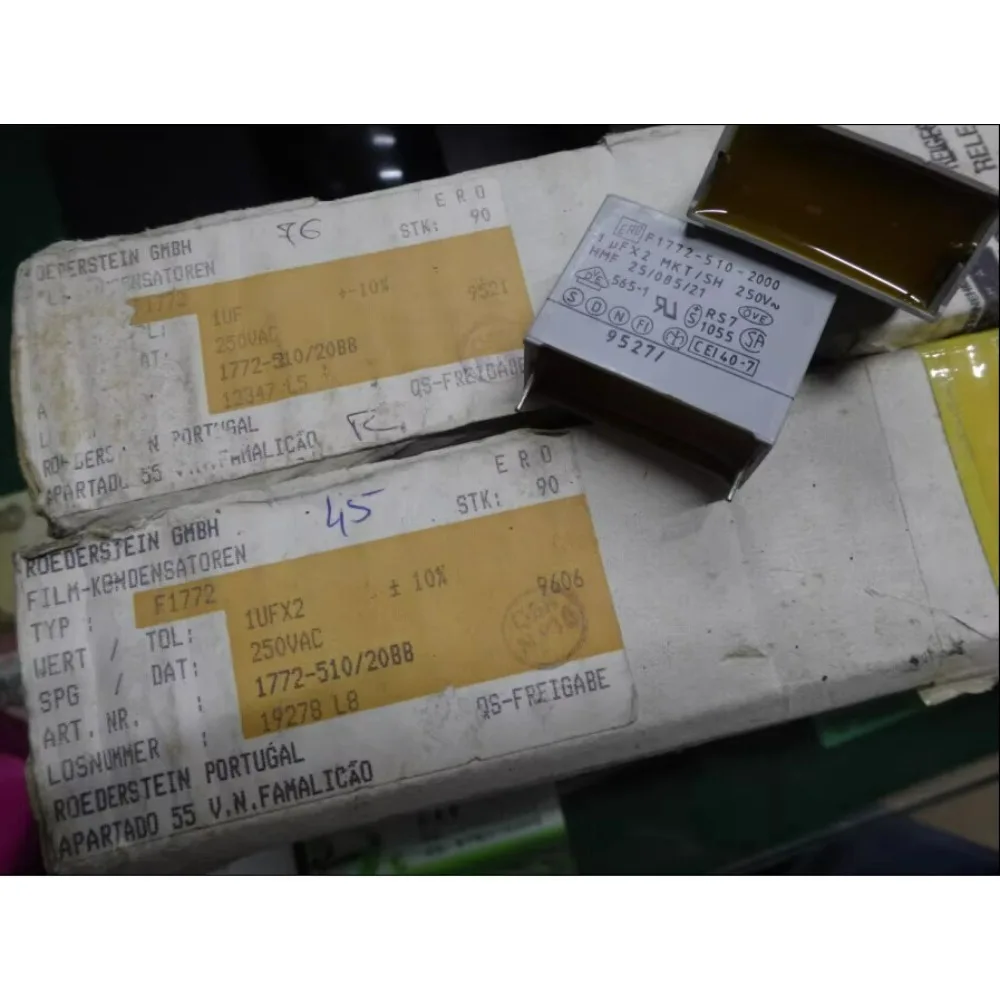 

5PCS F1772 1.0uf/250VAC 1uf 1u0f 105 New 27.5mm Film Capacitor