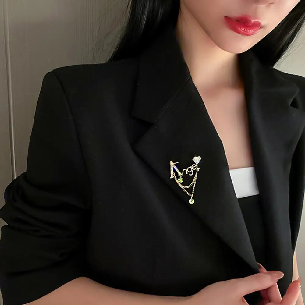 Collar Brooch Elegant Rhinestone Angel Brooch with Stainless Chain for Coat Collar Hat Women's Anti-slip Wear-resistant Scarf