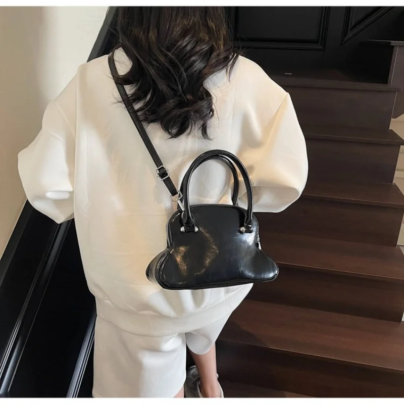 

Женская большая сумка из лавандовой кожи с модным парижским повседневным легким мягким повседневным современным стилем ​