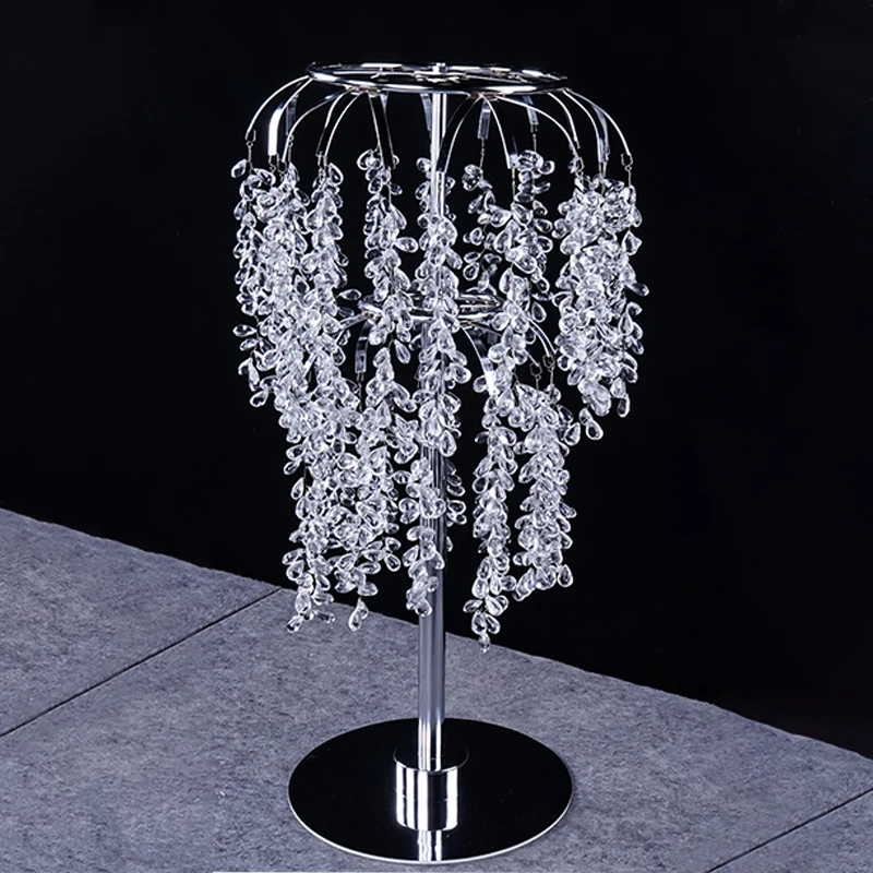

Wedding table flower device, crystal ice bar flower device, wedding hall dessert table, tabletop wrought iron bead curtain