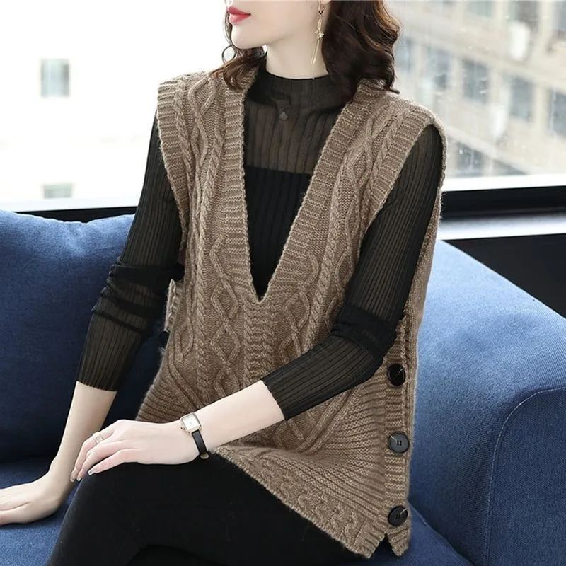 

Vest for Women in Autumn Winter V-neck Sleeveless Sweater Fashionable Woolen Vest Cardigan Waistcoat Button Splicing for Women