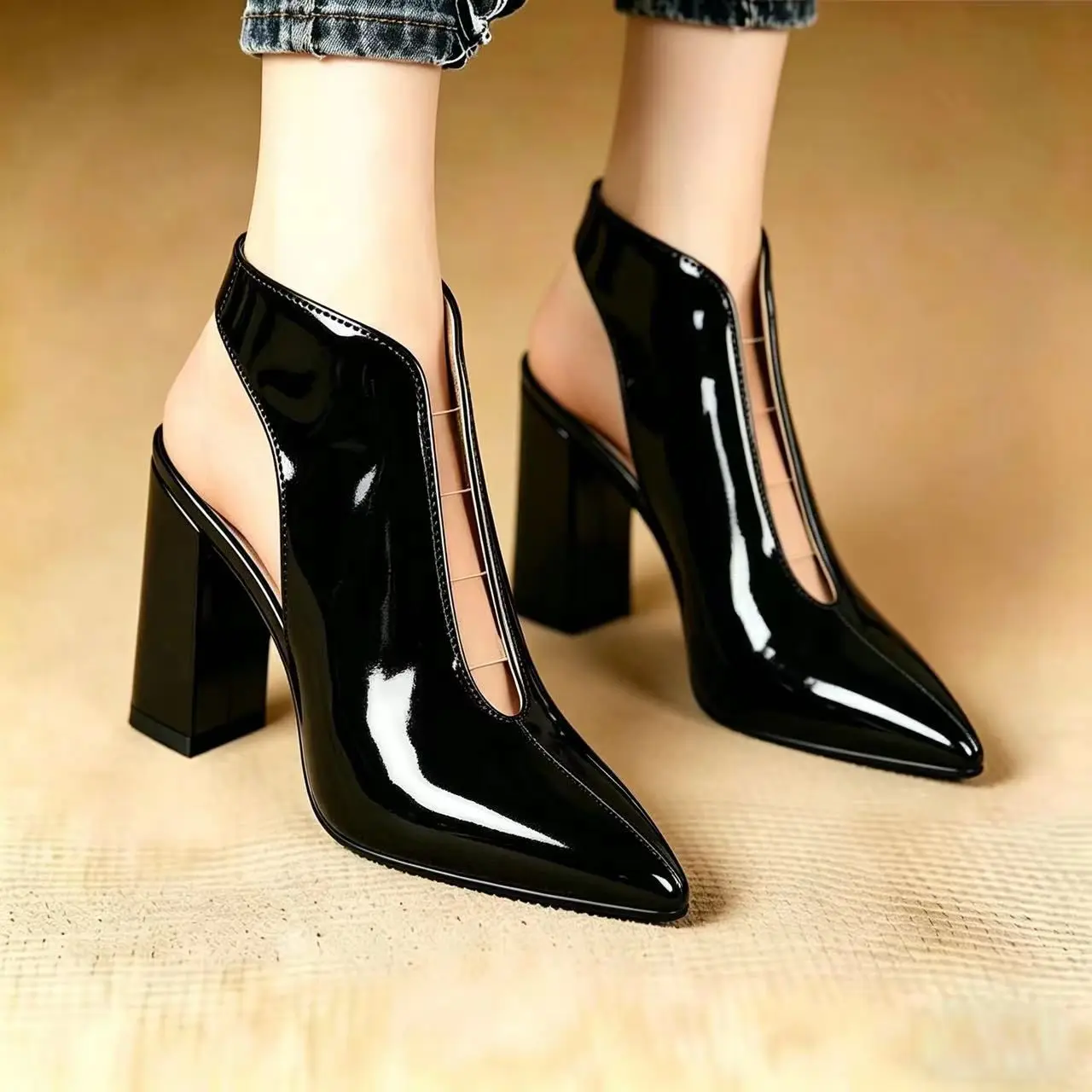

Women’s Heeled Sandals Retro Shiny Pu Leather Fashion Elegant Women's Shoes Design Transparent Strap Commuting Summer Sandals