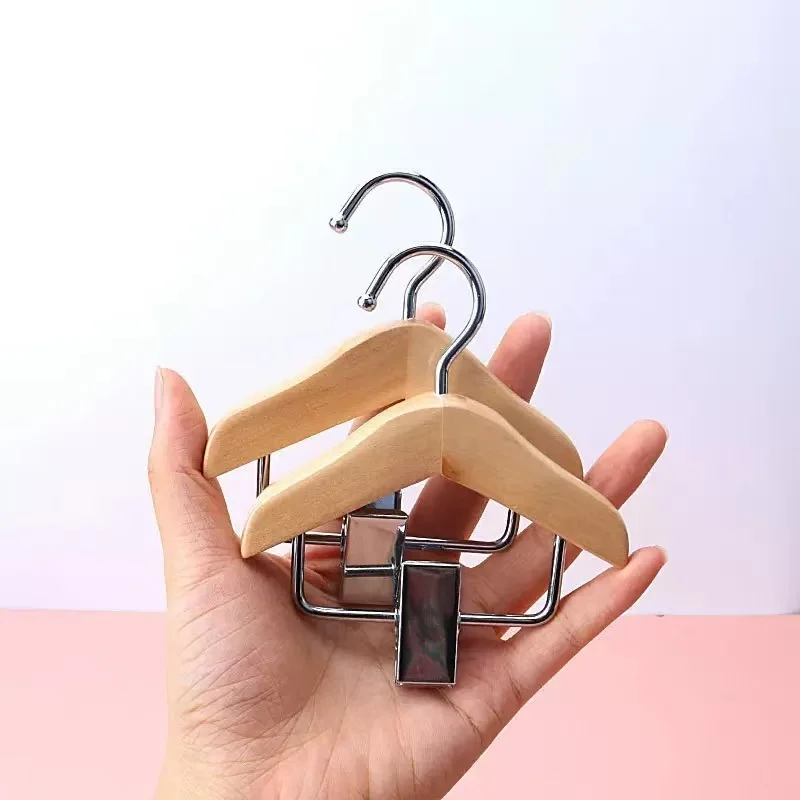 Pet Clothes Hanger Mini Dog Cat Apparel Hanger Wooden Style Metal Hook Pet Wardrobe Storage Organizer for Small Dog Cat Clothing