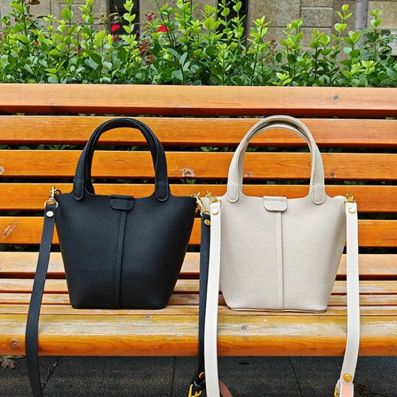 

Women's Shoulder Bag With Canvas Leather Casual Vintage Popular Lasting Spacious Soft Modern Style