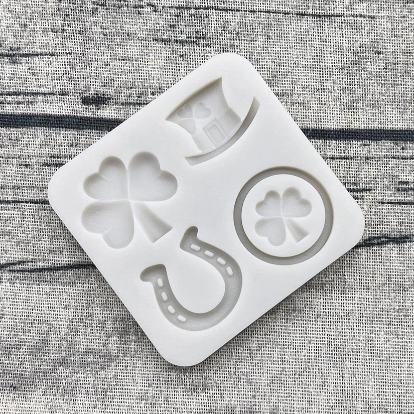 Four Leaf Clover Horseshoe St. Patrick’s Day Silicone Sugarcraft Mold Cupcake Baking Mold Fondant Cake Decorating Tools