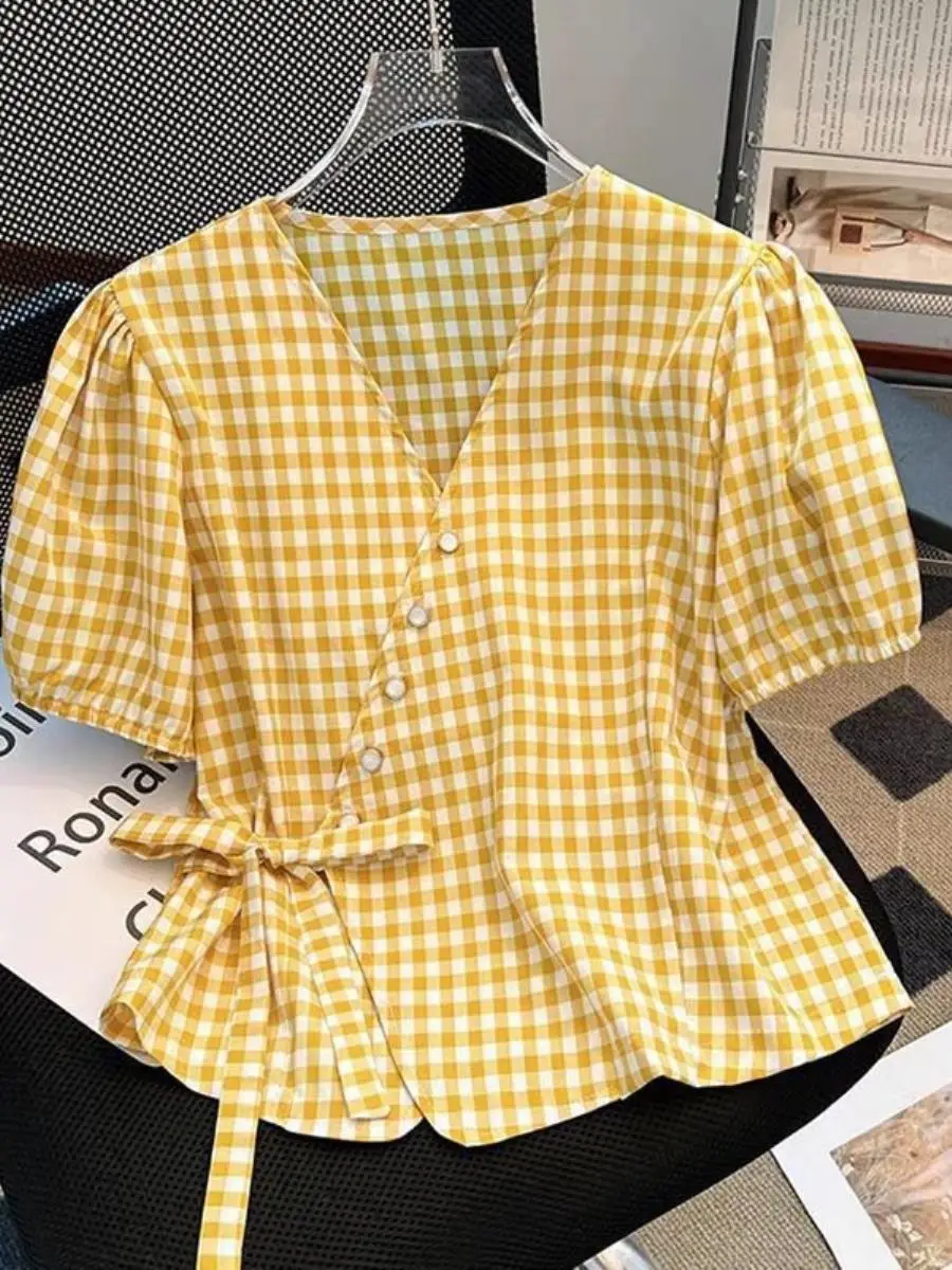 nova-camisa-xadrez-feminina-de-verao-com-decote-em-v-manga-curta-cardiga-aberto-com-cinto-na-cintura-bolso-e-estampa-tie-d
