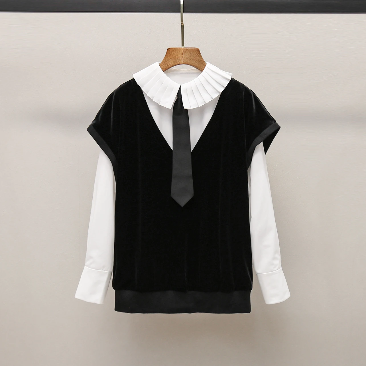 

Velvet Long Sve irt And Vest Set with V-Ne And Doll Collar for Women Autumn Faion College Sle Two-Piece Suit