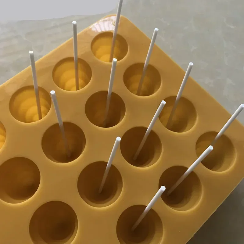 Multifunction Silicone Mold DIY Lollipop Chocolate Mold With 30pcs Sticks Cones Horn Pastry Roll Cake Mold Ice Cream Molds