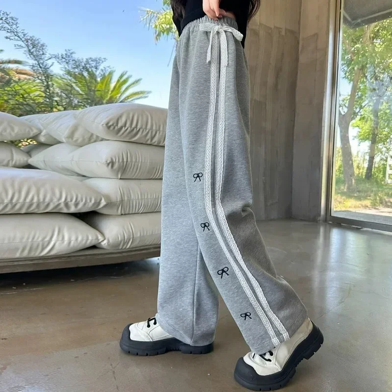 RAISE YOUNG 4-14 Jahre Mädchen-Sweathose mit Seitenstreifen, Junior-Sporthose mit Elastischem Bund, Schulmädchen-Gerade Hose mit Hundemotiv – Detail 14