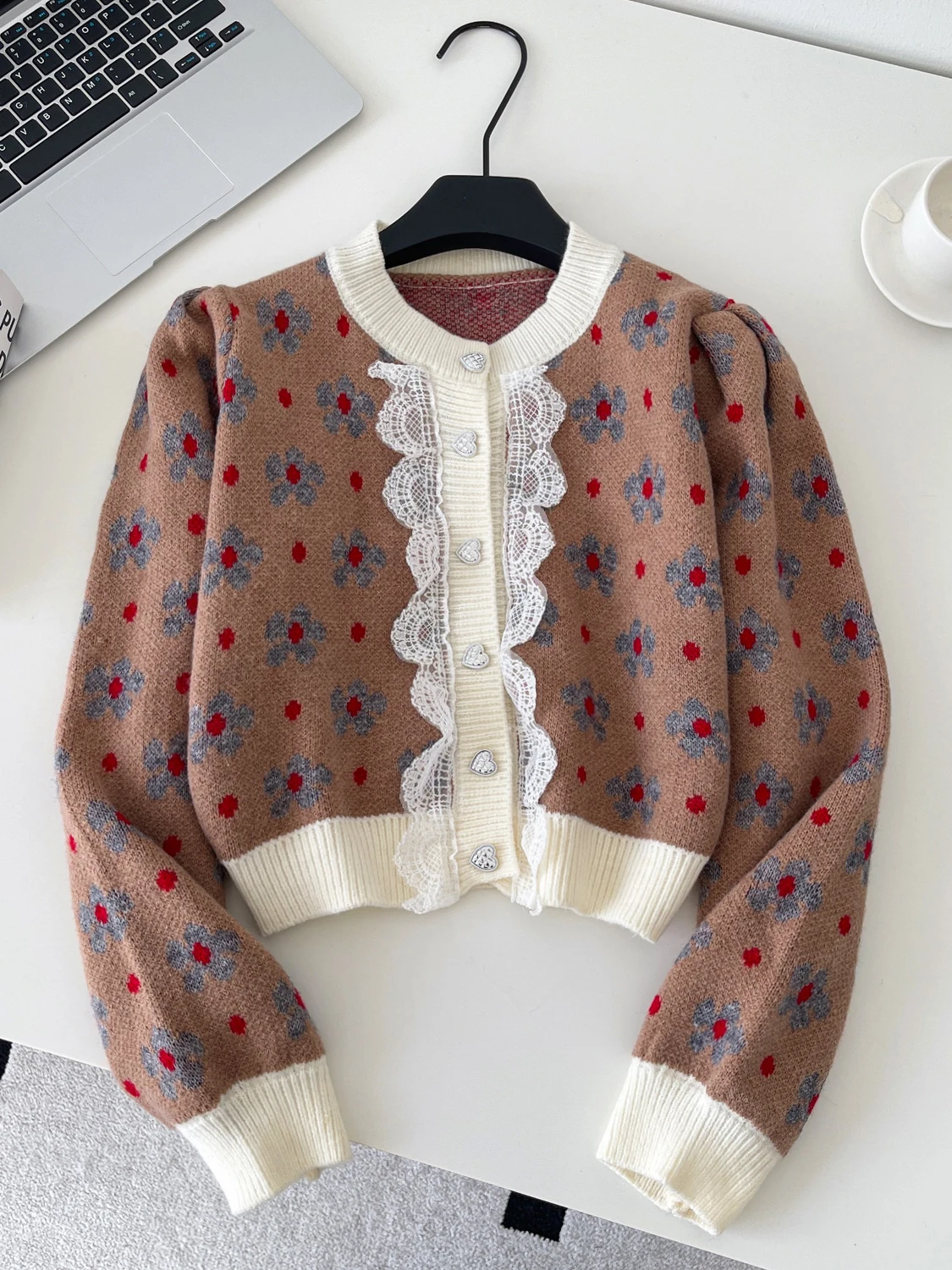 

Women's Khaki Lace Patchwork Cardigan Sweater Y2k Vintage 2000s Jumper Knit Long Sleeves Cropped Cashmere Sweater Autumn Winter