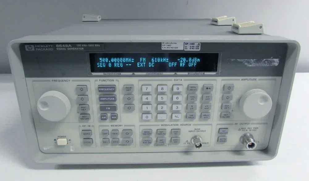 /Agilent 8648A Synthesized  Signal Generator, 100 kHz to 1000 MHz