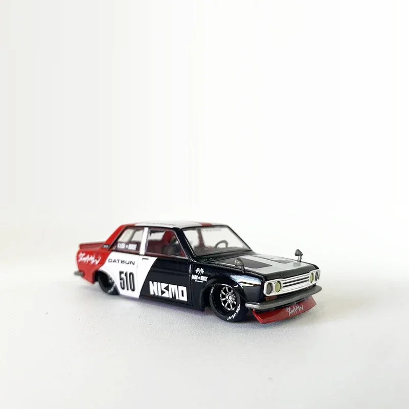 

MINIGT+KAIDO 1:64 Model Car Datsun Street 510 Alloy Die-Cast Vehicle #KHMG102