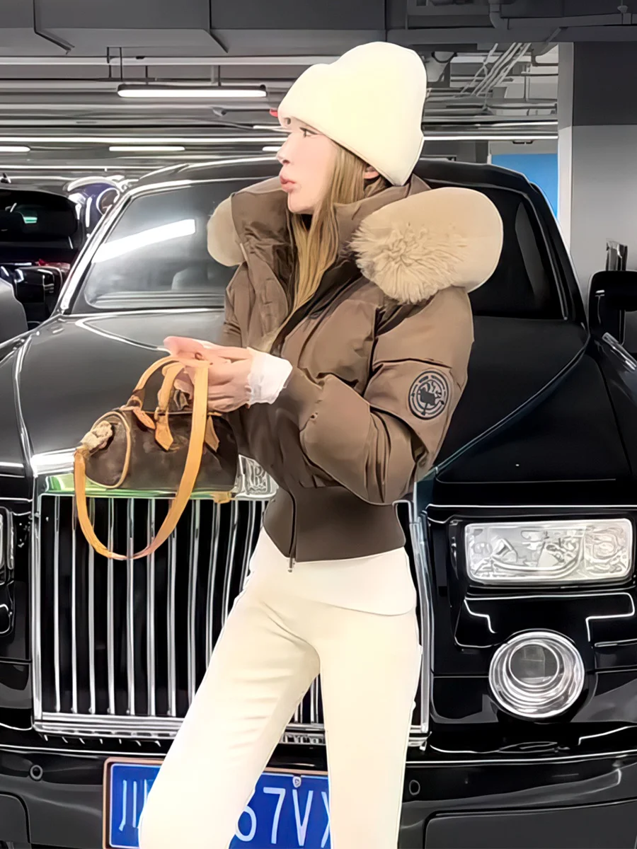 

Женская утепленная пуховая куртка с белым меховым воротником, теплая, свободного кроя, на молнии, повседневная, с дизайнерскими карманами