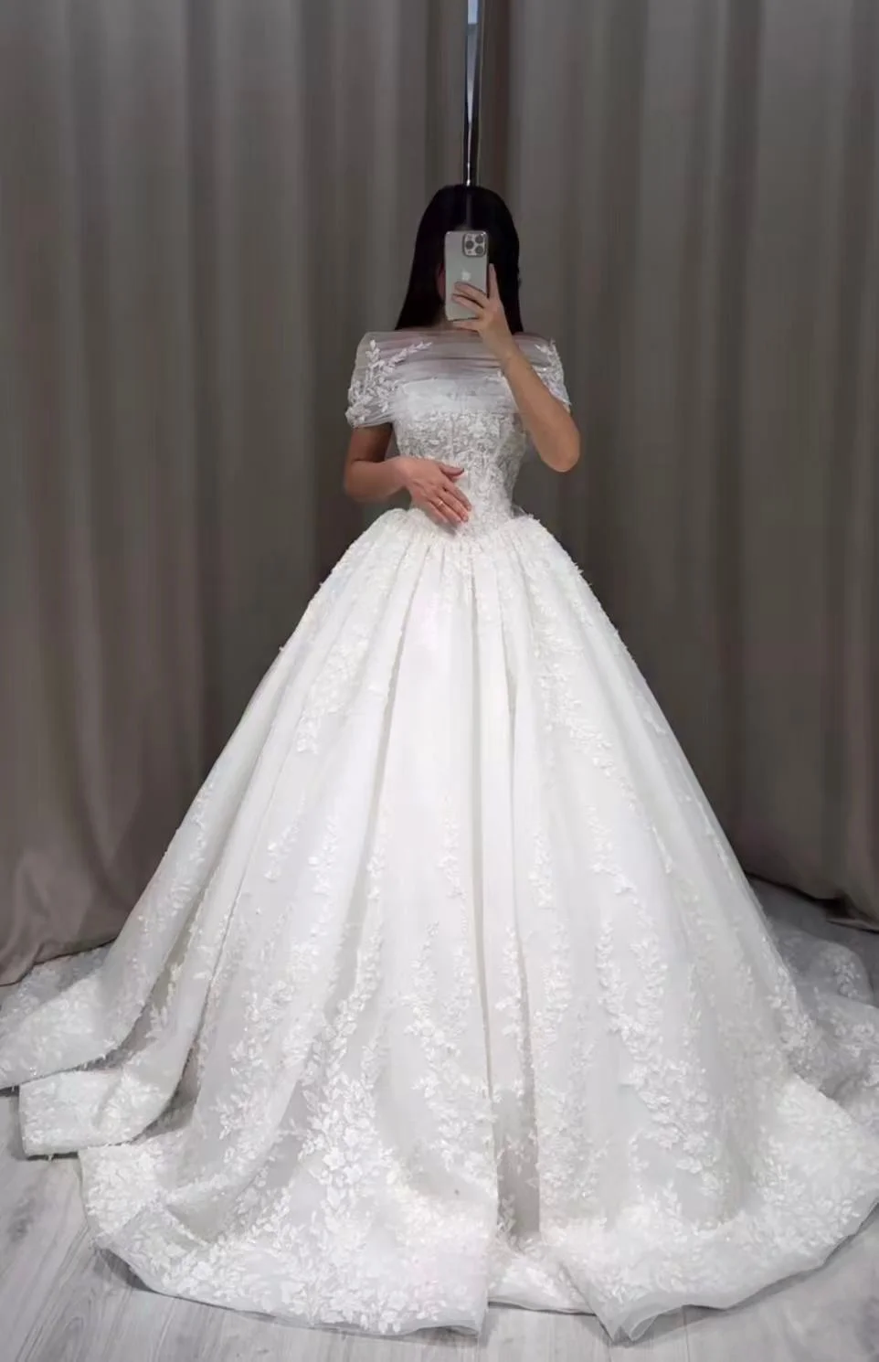 Jane Eyre fuera del hombro preciosos apliques de encaje de tul Vestido de novia hecho a medida 2025 Vestido de baile Vestido de novia