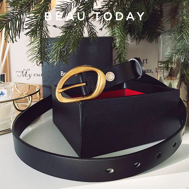 Stylish Women's Leather Belt with Retro Metal Buckle