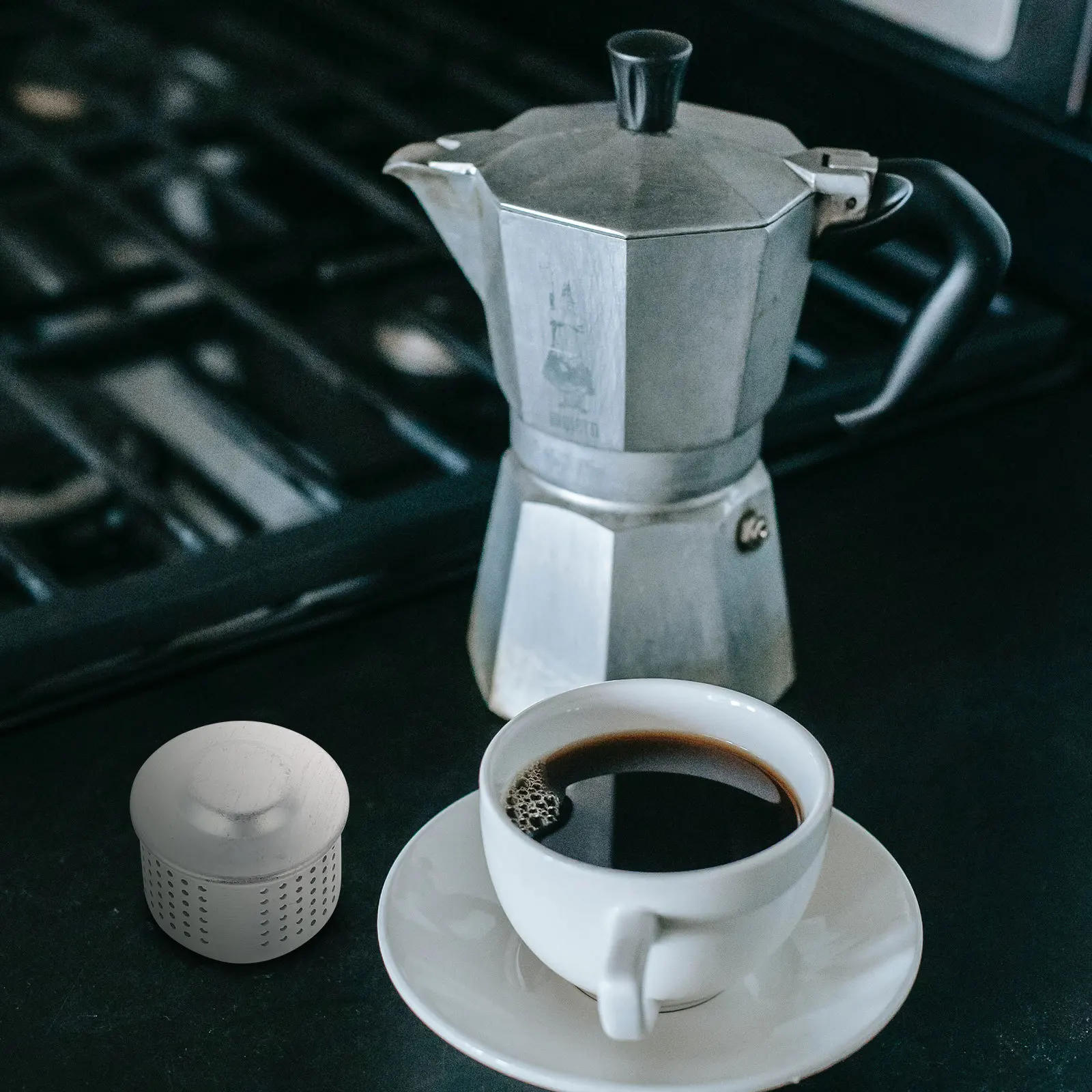 

Aluminum Anti-splashing Lid for Coffee Pot Machines Uniform Air Hole Design Effective Exhaust Overflow Prevention Rust Corrosion