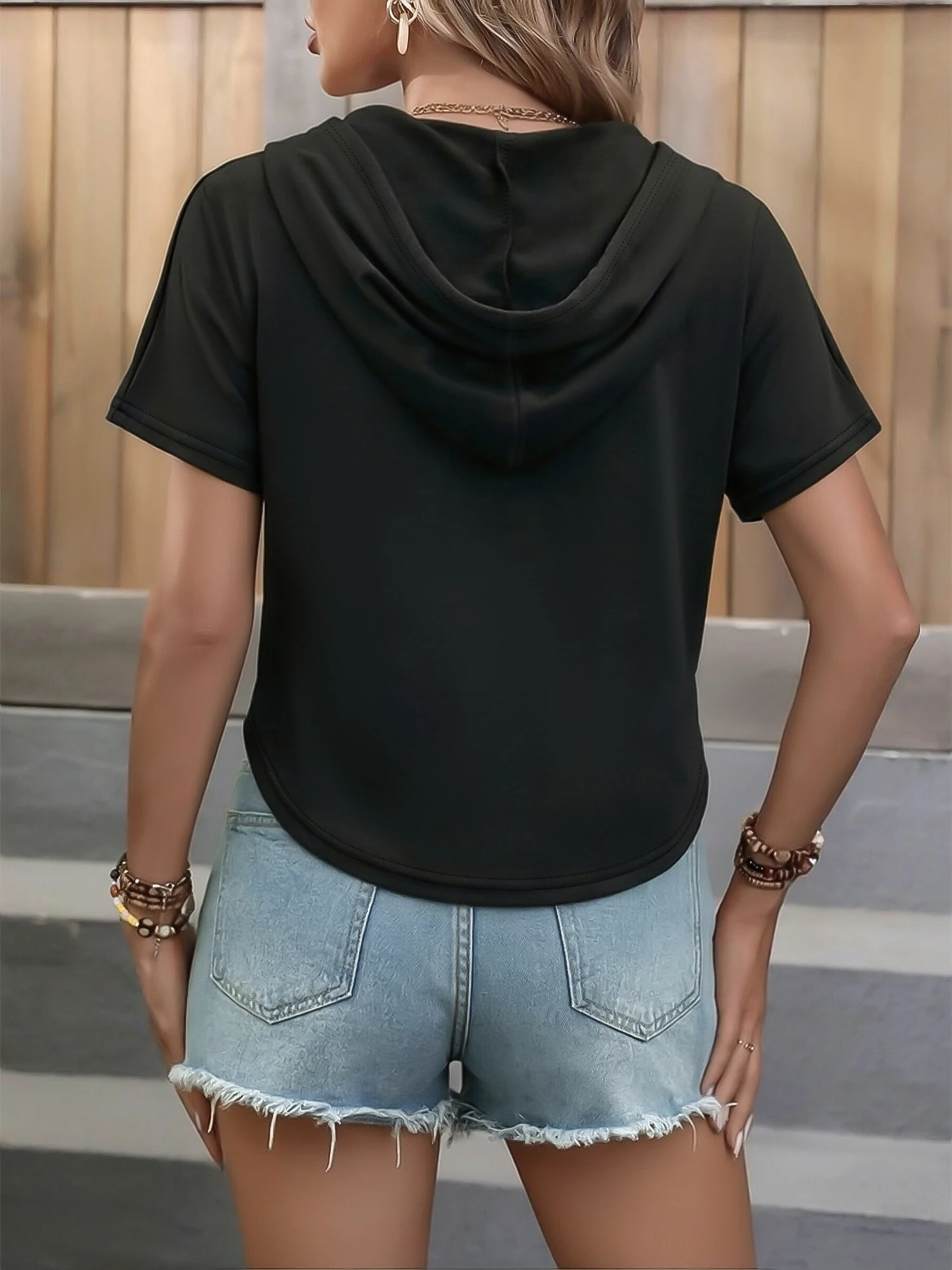 Womens Curved Bottom Hem Hooded Crop Top, Half Zip Short Sleeve, Casual Streetwear Tee