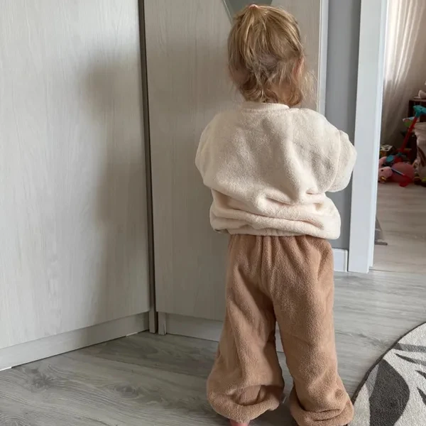 2026 Herbst Winter Baby Jungen Mädchen Fleece-Pyjama-Sets Kinder Niedliche Cartoon-Stickerei Langarm-Oberteil+Hose Kinder Warme Schlafkleidung – Detail 2