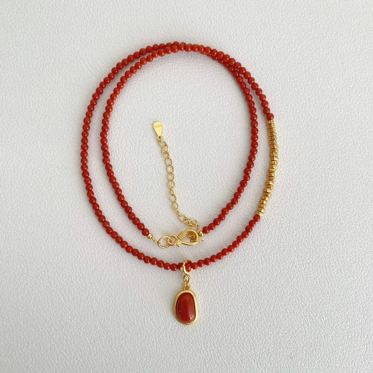 

UMQ New Chinese style broken silver south red necklace full color full meat persimmon red clavicle chain acacia bean pendant