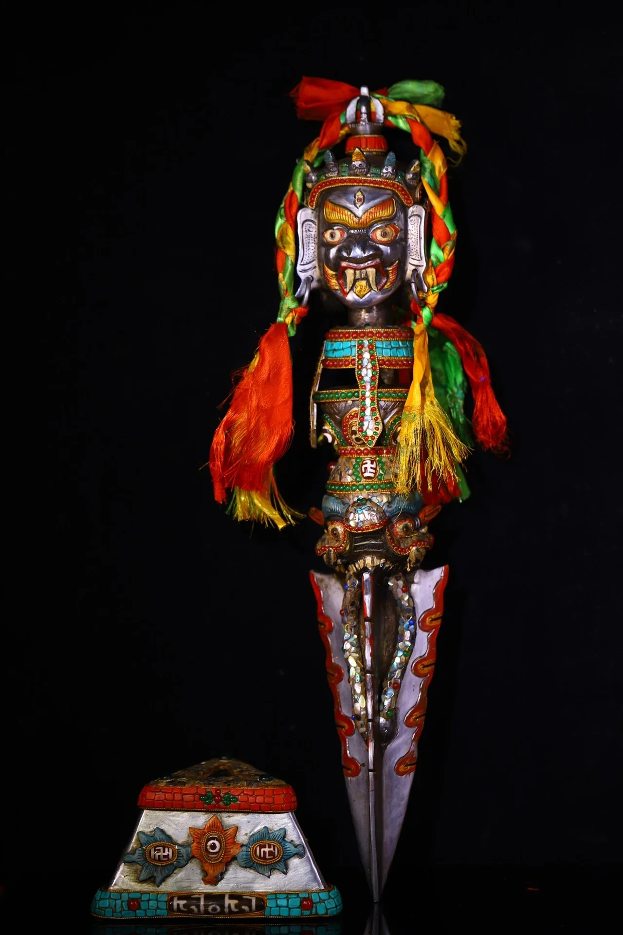 

21"Tibetan Temple Collection Old Tiantie Painted Mosaic Gem gZi Beads Shell Mahakala Head Vajra Phurpa Base Amulet Worship Hall