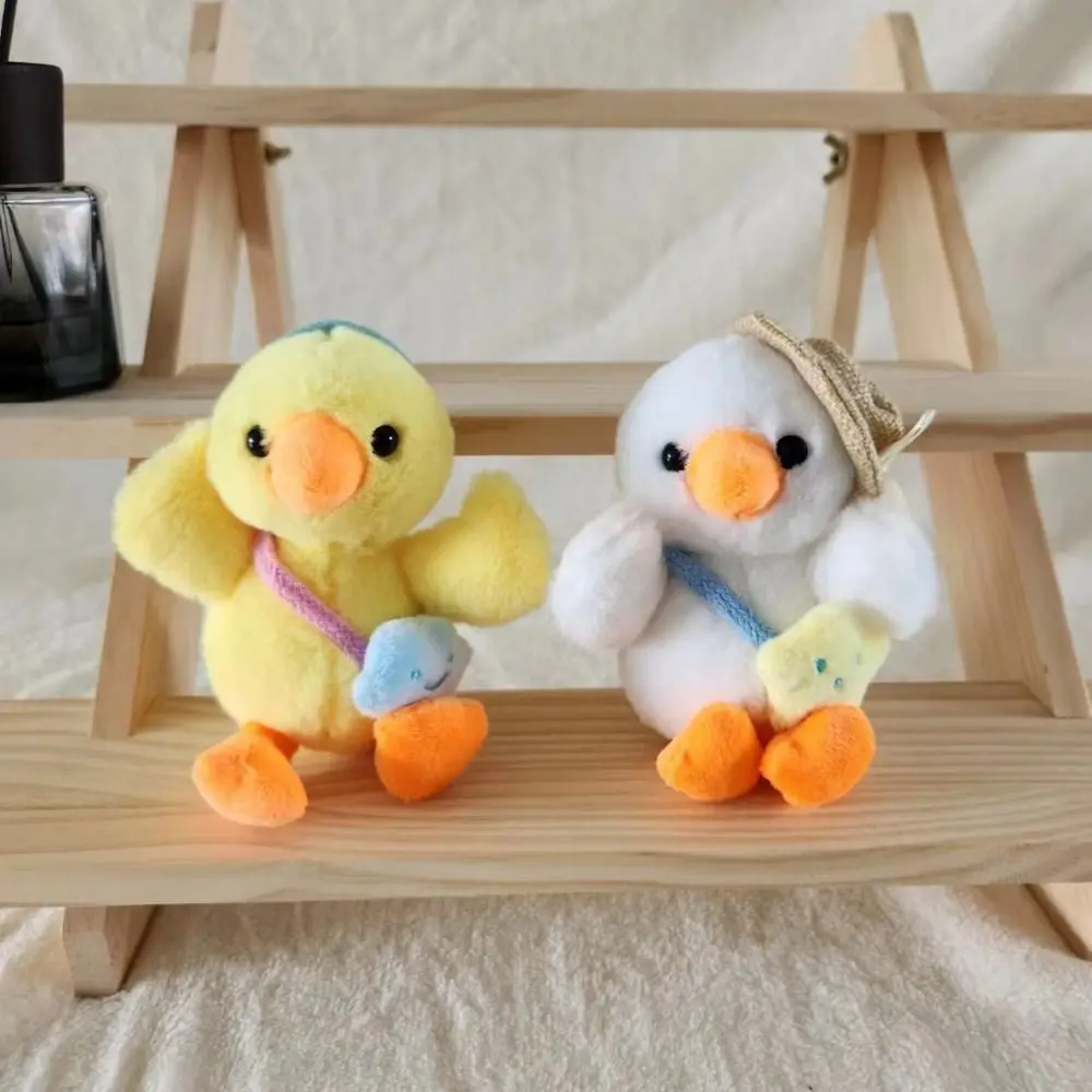 Funny Fur Duck Plush Keyring Cartoon Kawaii Headband Duck Plushies Pendant Toys Soft Straw Hat Duck Keychain Car Key Pendant