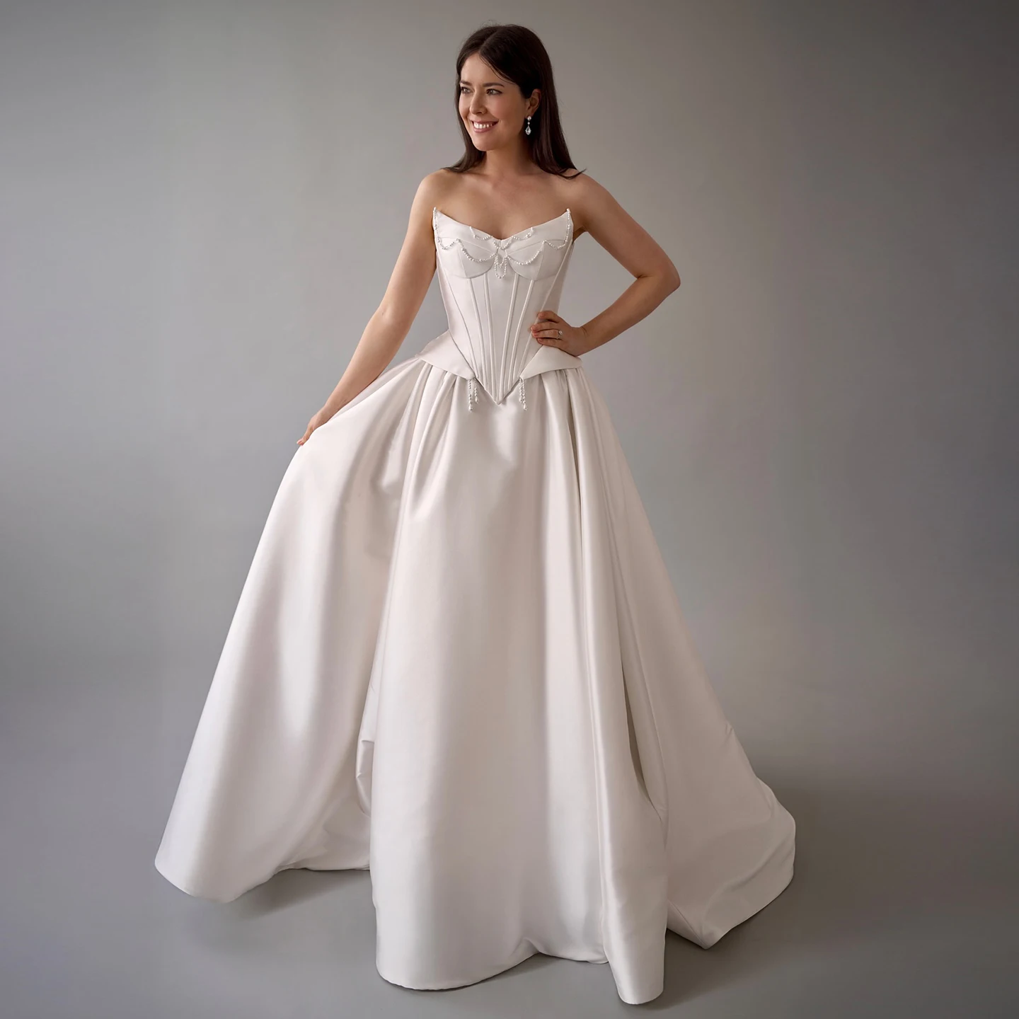 Sharon Said Elegante Satijn A-lijn Off White Trouwjurk voor Vrouwen Sweep Trein Eenvoudige Sweetheart Bruidsjurken SW057 Aangepaste