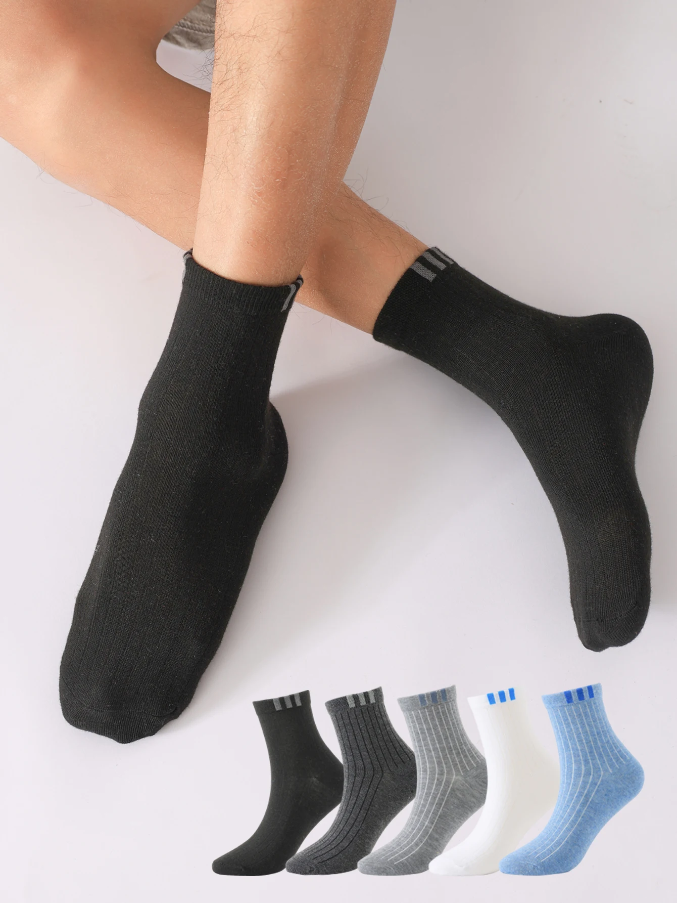 

5 пар однотонных мужских спортивных носков, носков для экипажа, носков в стиле минимализма, подходящих для повседневной спортивной одежды.