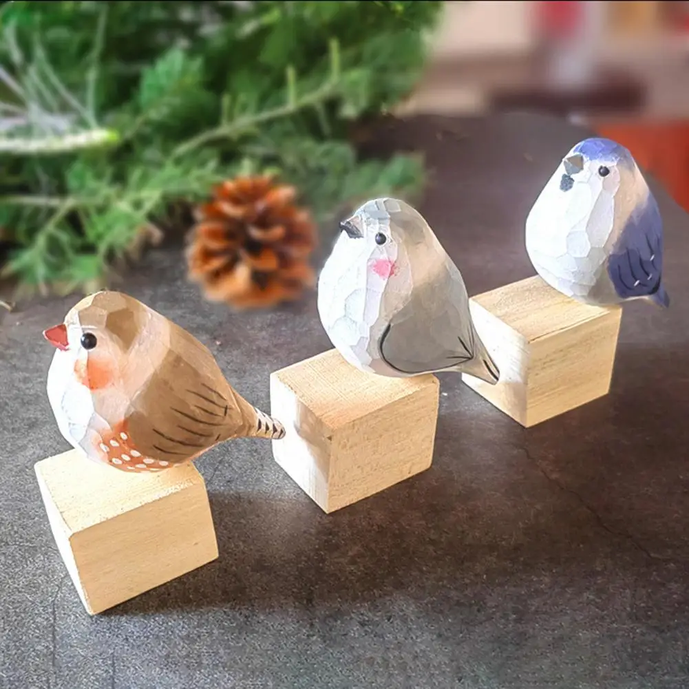 Adorno de pájaro tallado a mano, decoración de pájaro de madera, figura de pájaro de madera tallada a mano, estatua pintada de pinzón cebra, pequeña y rústica para el hogar