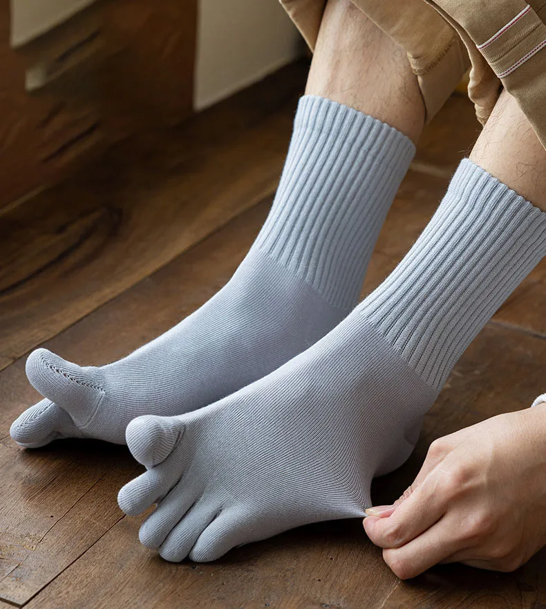 New Japanese Solid Color Five Finger Socks Men Summer Thin Middle Tube Cotton Socks Split Toe Socks 5 Toes Casual Sports Socks