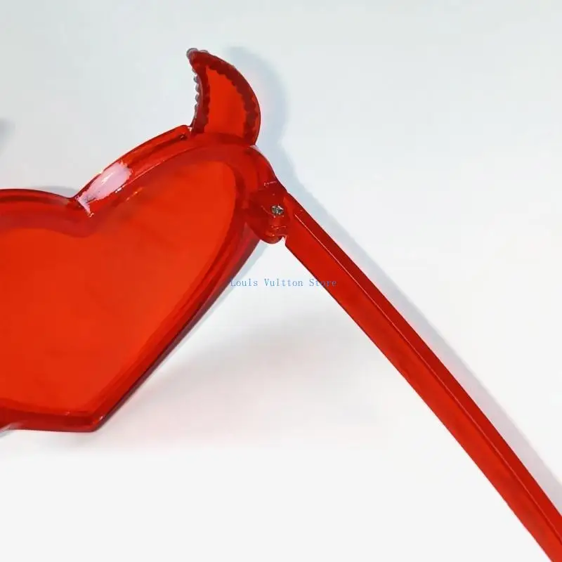 L5YB Fashion Devil Horn Heart Frame Sunglasses for Girls Seaside Party Girls Taking Photo Carnivals Camping Decors