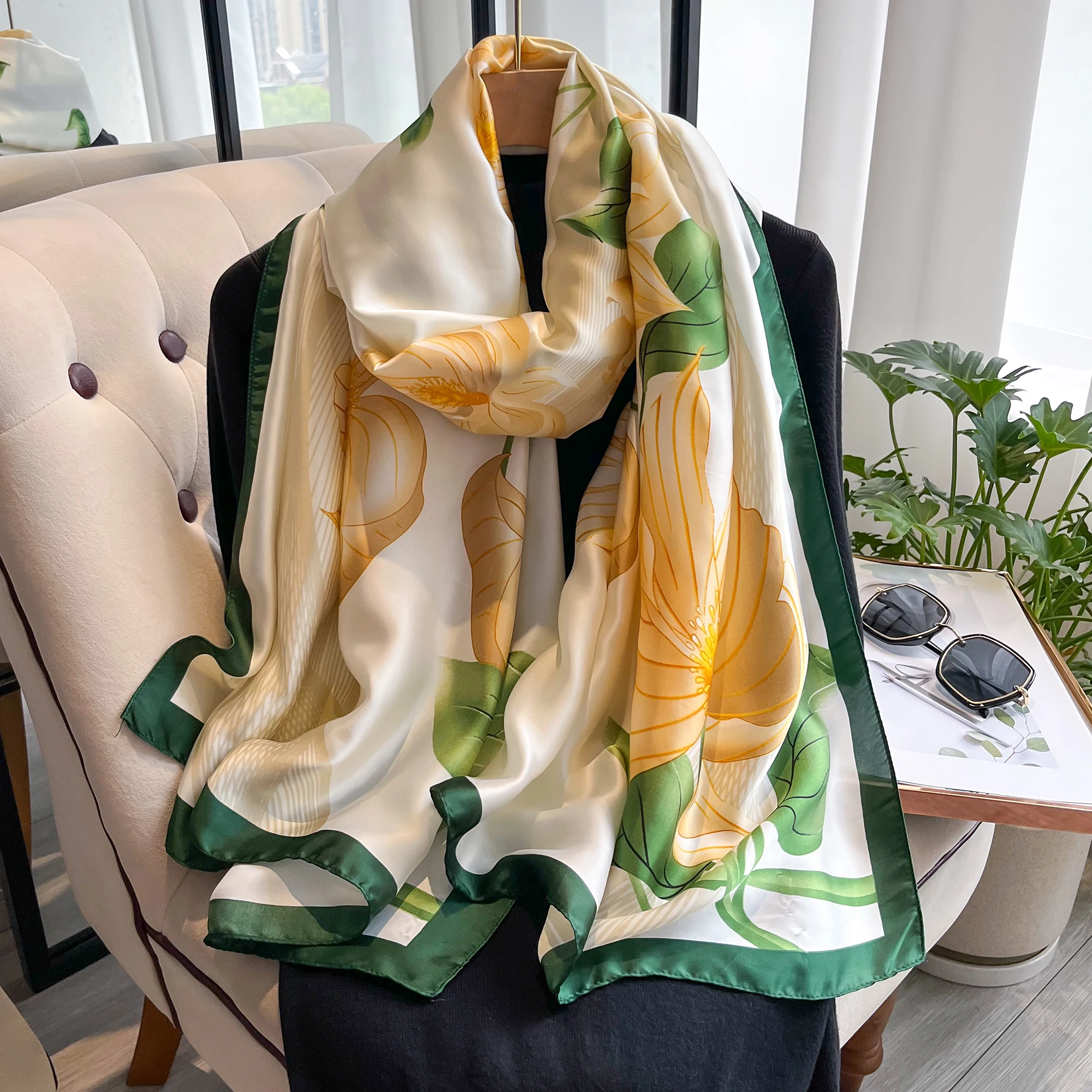 180*90cm muffler fashion Luxury Brand Scarf Women New Style Fashion Color Matching Print Silk Lady Popular Headcloth Beach Shawl