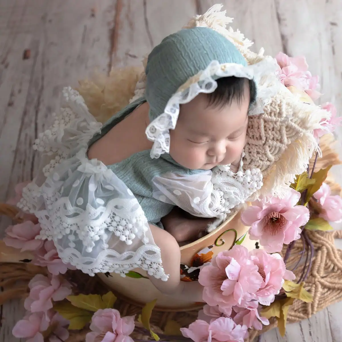 Ylsteed 2 Pieces Set Newborn Lace Romper for Photoshoot Baby Photography Outfit Infant Picture Props