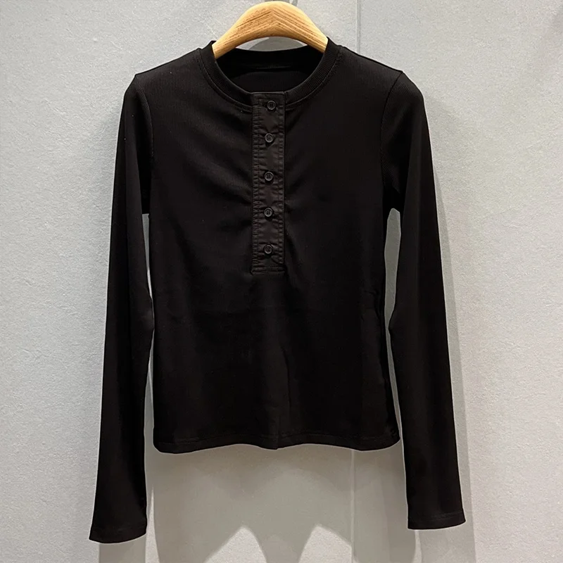 

Высококачественная женская базовая рубашка с длинными рукавами и вышитым логотипом, удобная женская одежда с круглым вырезом 251106105